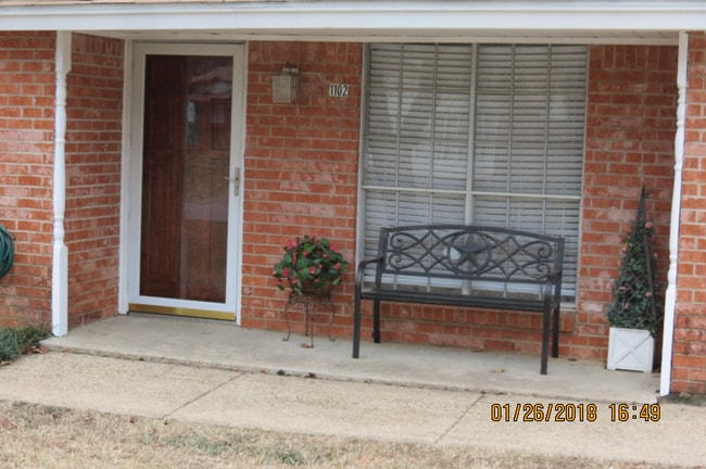 Photo - 1102 Wildwood Dr