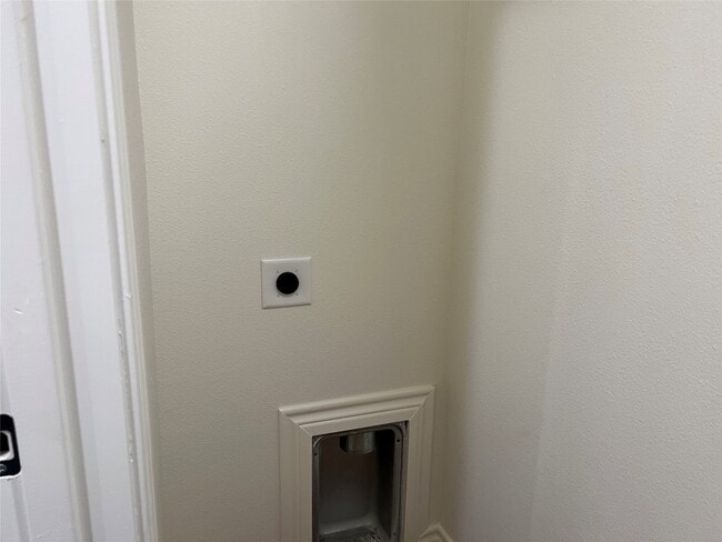 Photo - 1231 Sycamore Ave Unit B