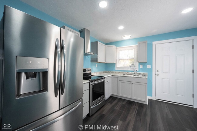 Photo - 2945 N Denny St