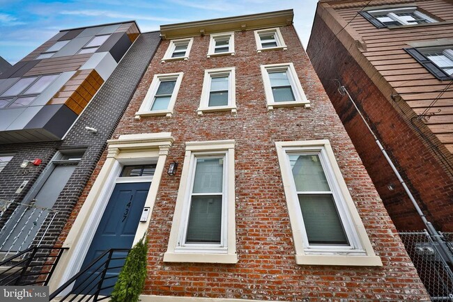 Building Photo - 1437 N Franklin St Unit 3 Rental
