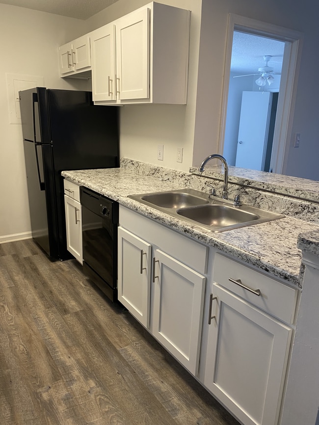 Gleneagle Apartments For Rent in Greenville, SC