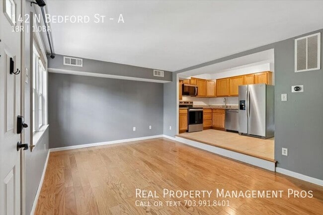 Photo - 142 N Bedford St Unit A