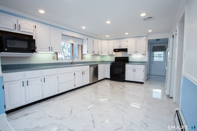 Photo - 1 Valley Crest Dr