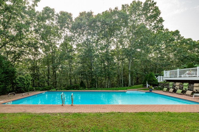 Photo - 83 Laurel Valley Dr