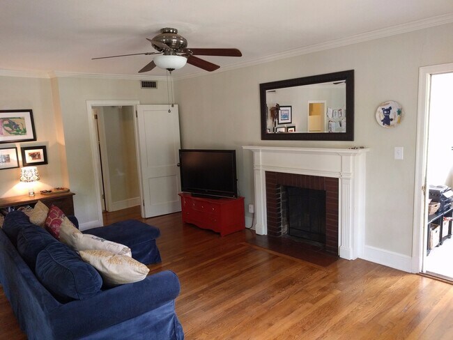 Photo - 170 Windsor Ct