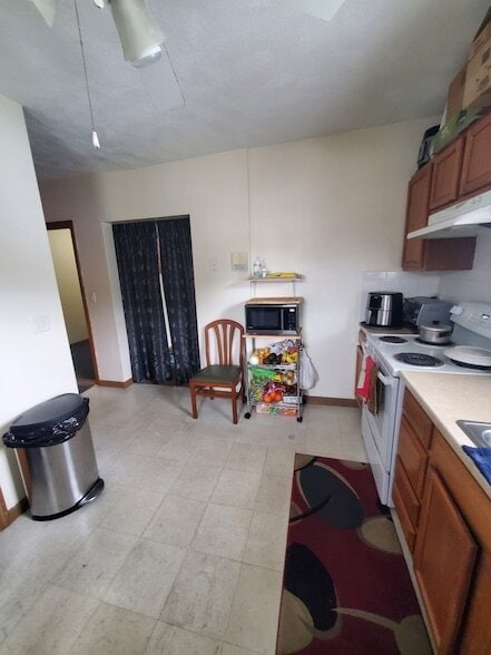 39-41-41 Columbia St Unit 3