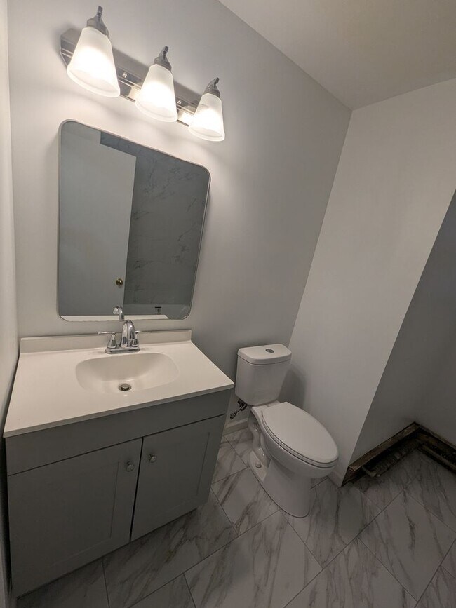 Photo - Beautiful Twin - Bells Corner