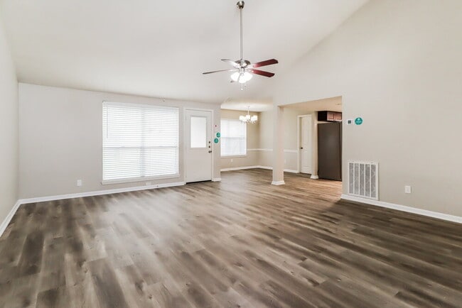 Photo - 7327 Shady Vale Ln