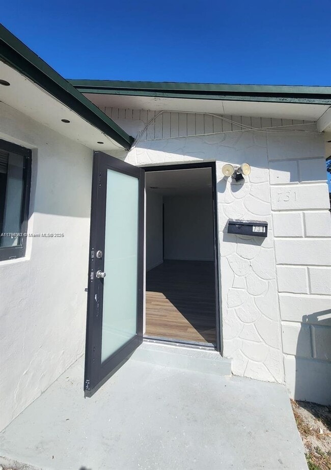 4 bedroom in Denia FL 33004 - 4 bedroom in Denia FL 33004 House