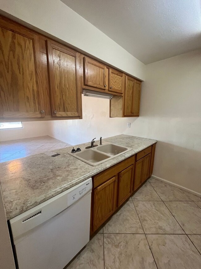 Photo - 514 Landview Dr