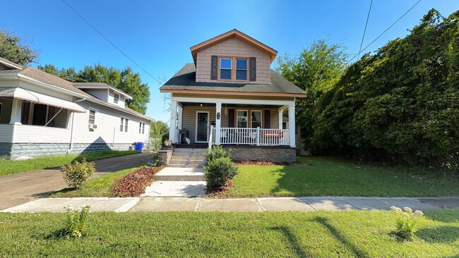 1711 Springfield Ave