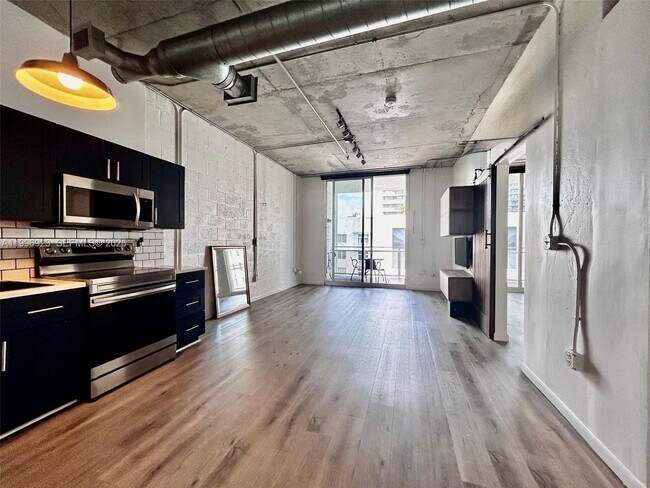 Photo - 444 NE 30th St Unidad 707