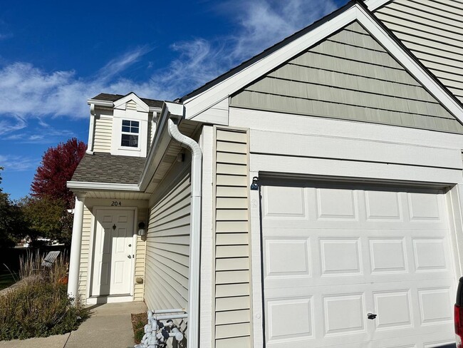 Photo - 2211 Waterleaf Ct