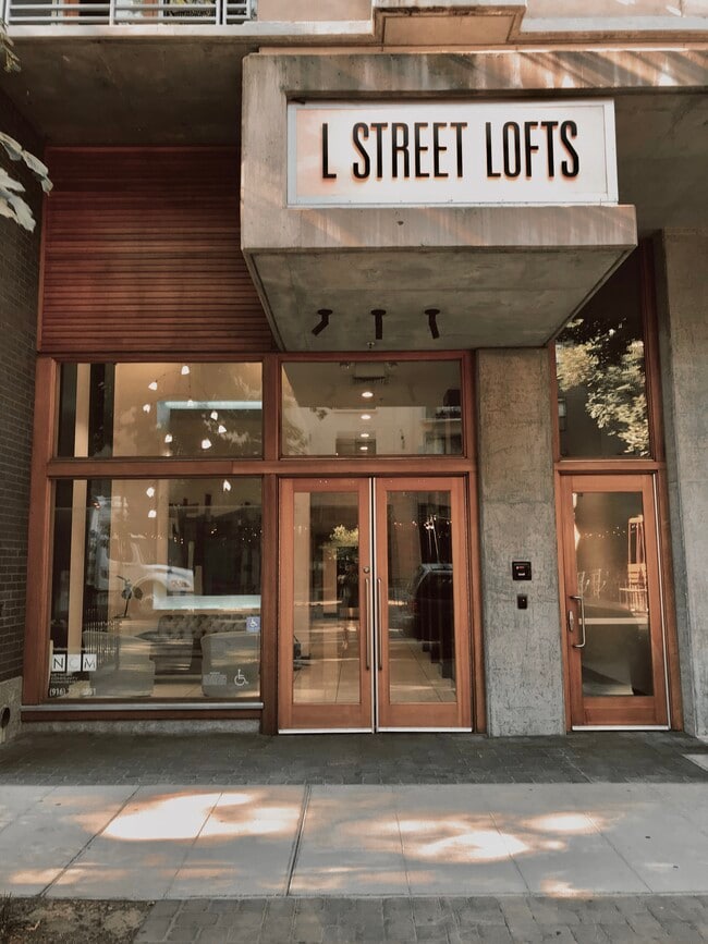 Photo - 1818 L St Unit 701