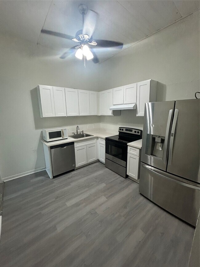 Photo - 1523 21st St Unit 3