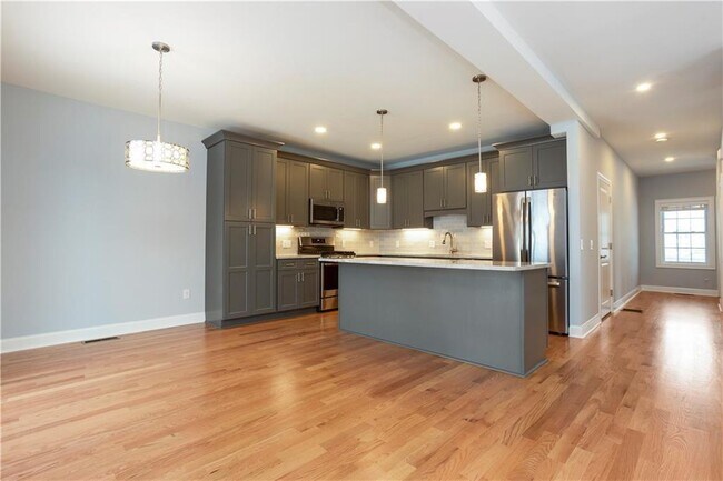 Photo - 314 Chases Ln Unidad A