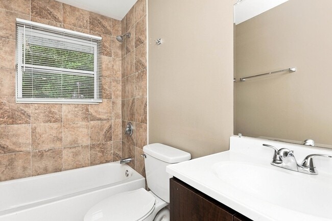 008 - Primary Bathroom