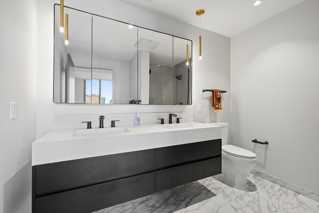 Photo - 55 Lagrange St Unidad PH22E