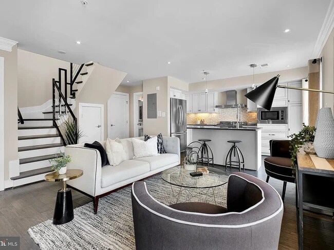 Photo - 1816 19th St NW Unit 1816 19th Street NW 5