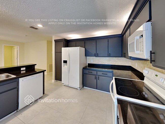 Photo - 8475 NW 2nd Manor