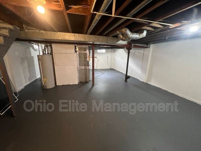 Photo - 397 1/2 S Ogden Ave