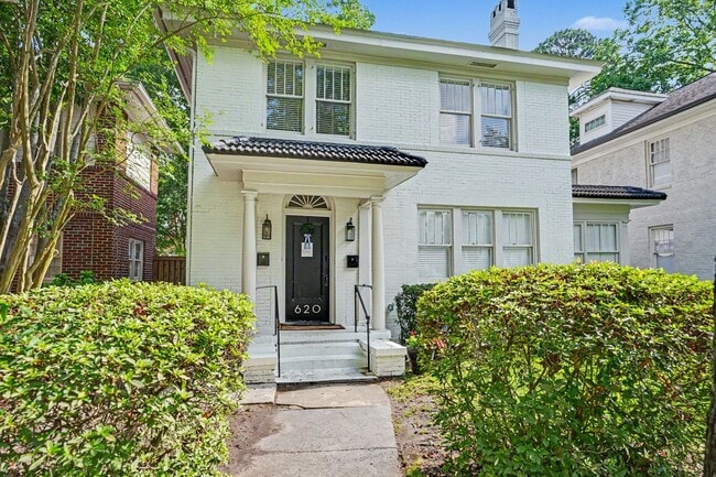 620 E 48th St Unit 620 E 48th st unit B