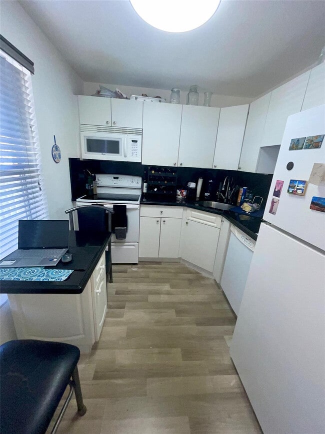 Photo - 5860 NW 64th Ave Unit 206