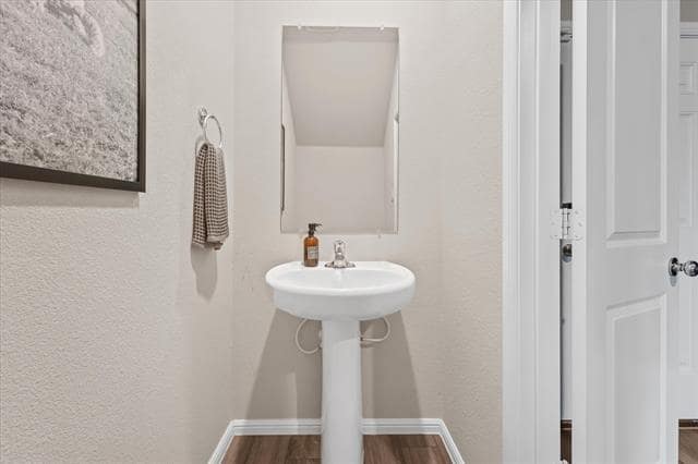 Photo - 1128 Catalan Trl