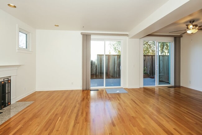 Photo - FOR RENT – 3 bed 2 bath Coastal Living in Santa Cruz