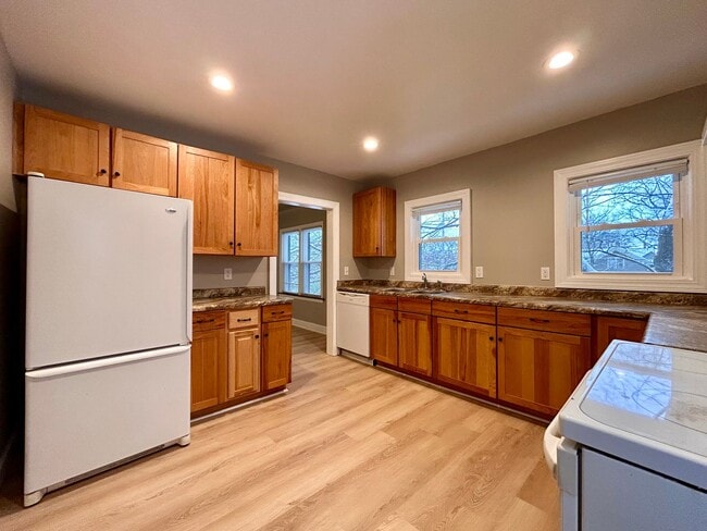 Photo - 297 W Larch Ave Unit #2