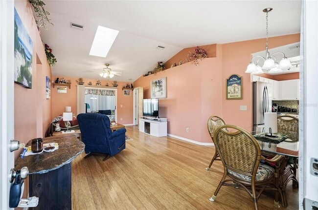 Photo - 96 Ullian Trail