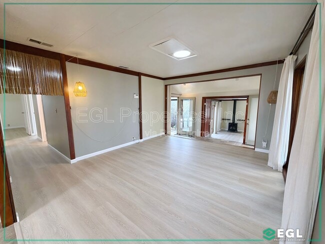 Photo - 7601 Kittyhawk Ave