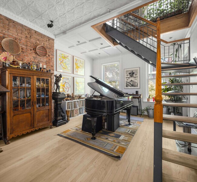 Photo - 33 Bond St Unidad ID1256825P