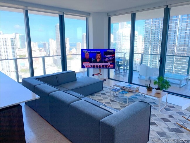 Photo - 88 SW 7th St