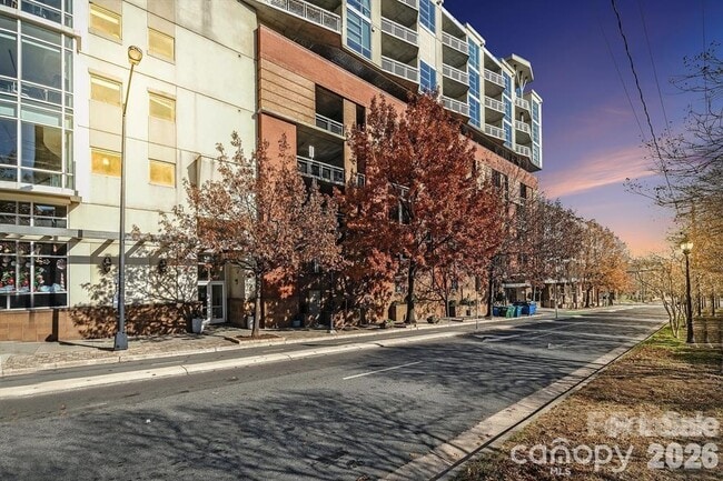 Photo - 505 E 6th St Unidad 304