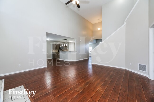 Photo - 2921 Ravine Hill Dr