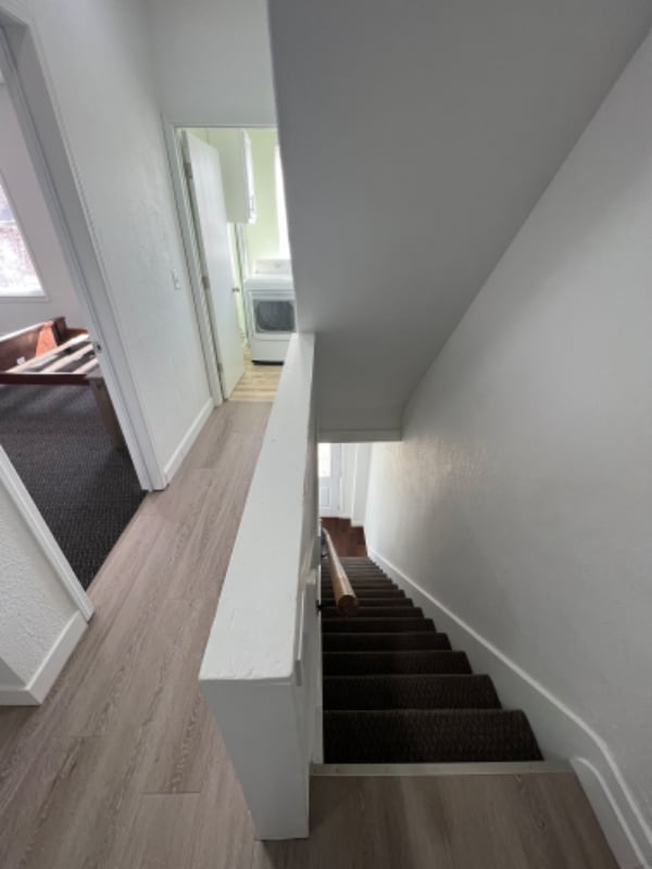 Photo - 933 White St