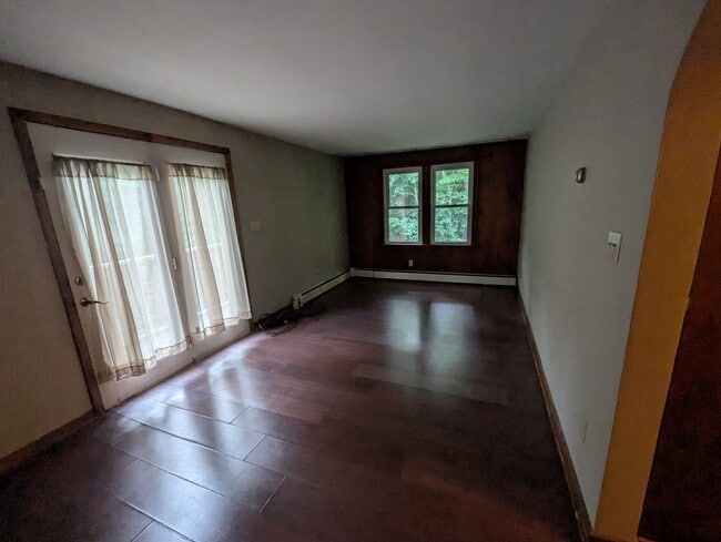 Building Photo - 64 Sanford St Unit A. Top Rental