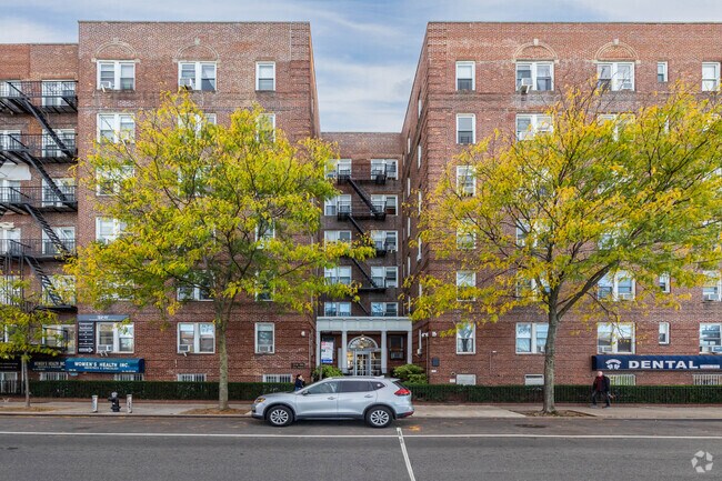 Photo - 114-06 Queens Blvd