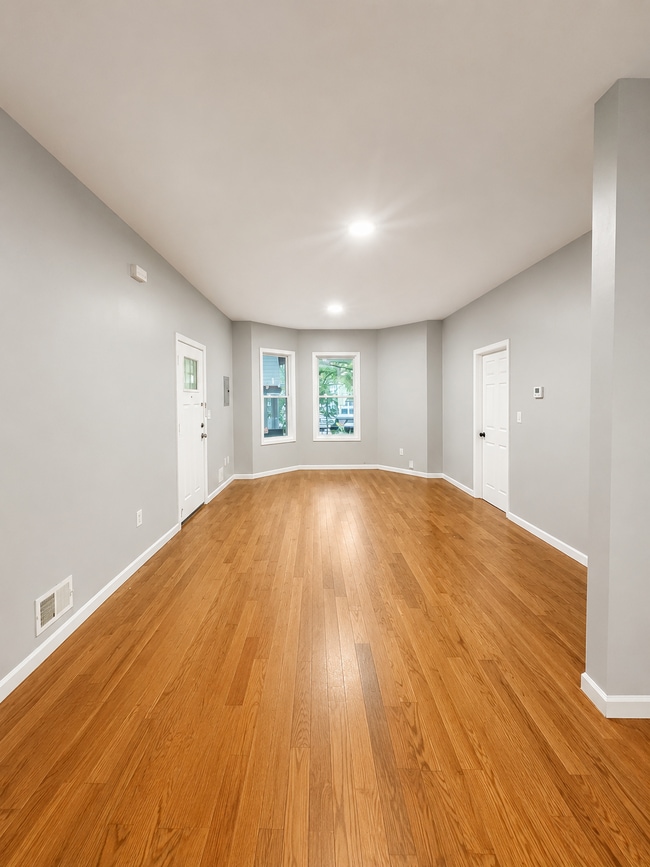 Building Photo - 853 S 12th St Unit 1