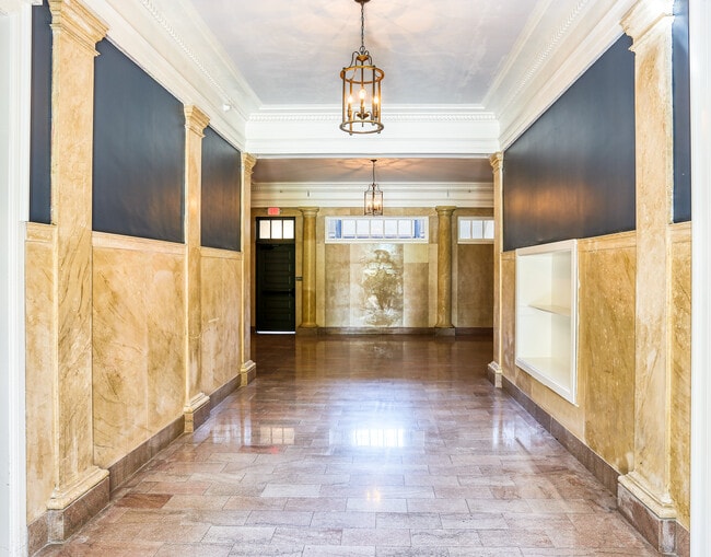 Photo - Abigail Senior