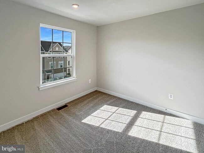 Photo - 338 Paca Gardens Ln