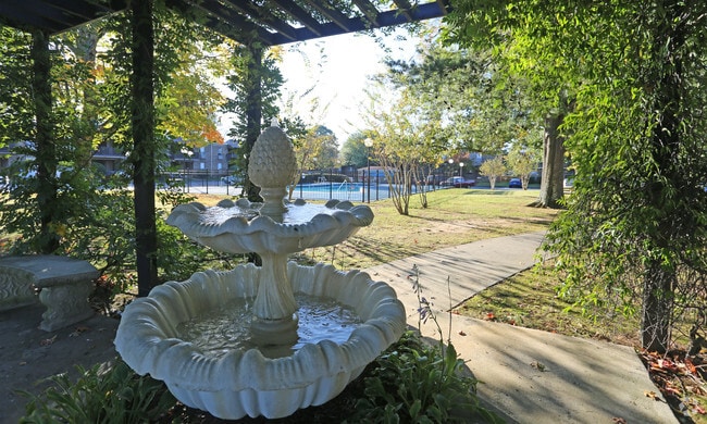 Photo - Granada Apartments & Townhomes