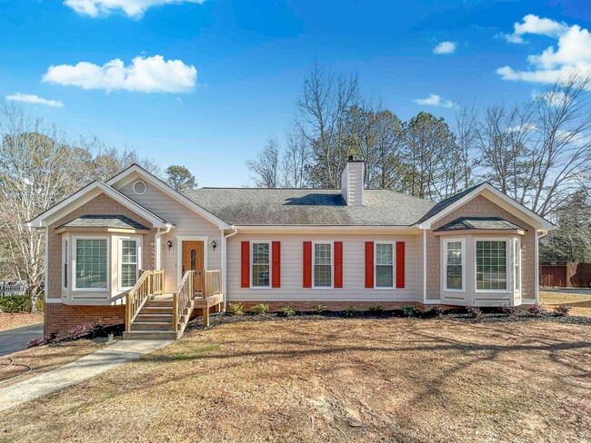 Like New 3 BR/2BA Raised Ranch in Marietta! - Like New 3 BR/2BA Raised Ranch in Marietta! Casa