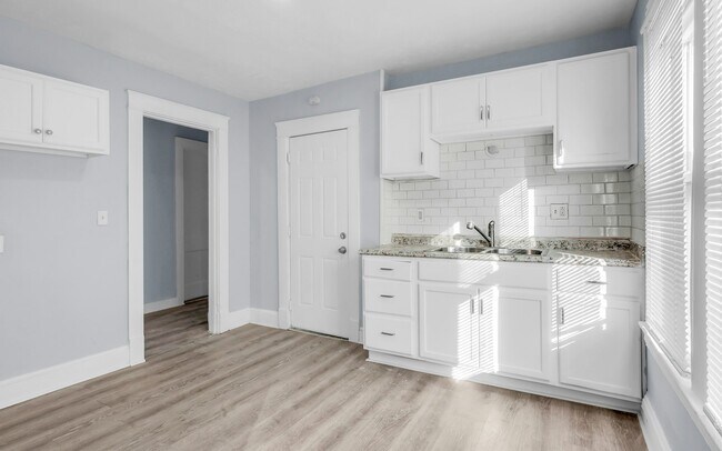Photo - 11215 Whitmore Ave
