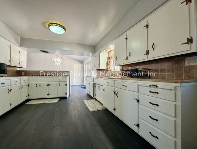 Photo - 3407 East 5th Street