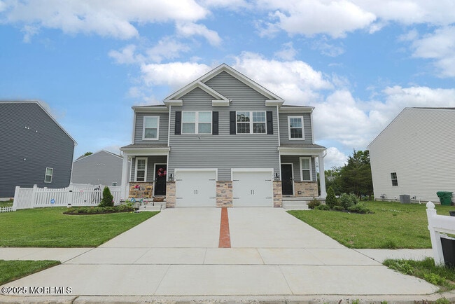 Photo - 1214 Peterson Way