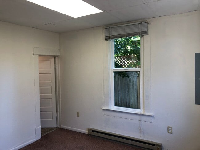 Photo - 3 Bed, 1 Bath, Close to WWU -