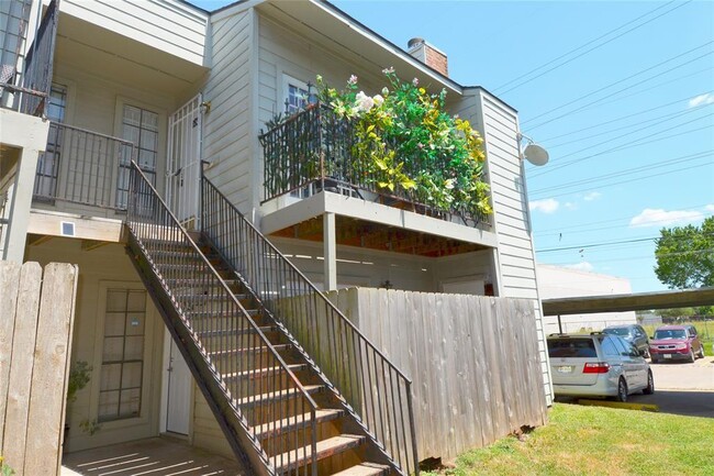 Building Photo - 10501 South Dr Unit 283 Rental