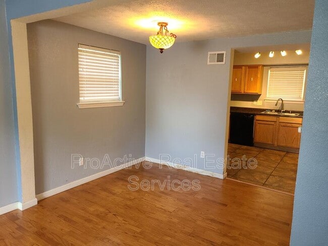 Photo - 3228 Dunnbury Ct